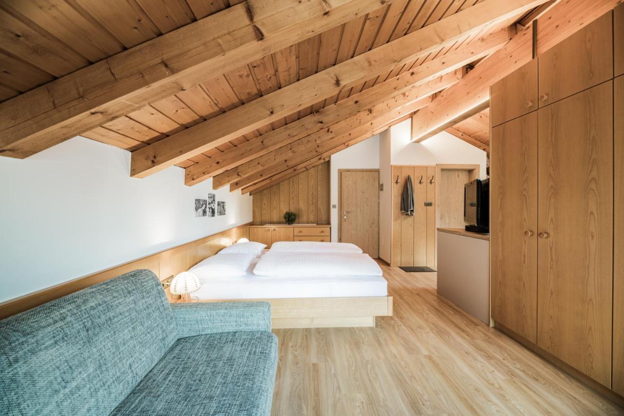 Appartements Sporting Sexten Esterno foto